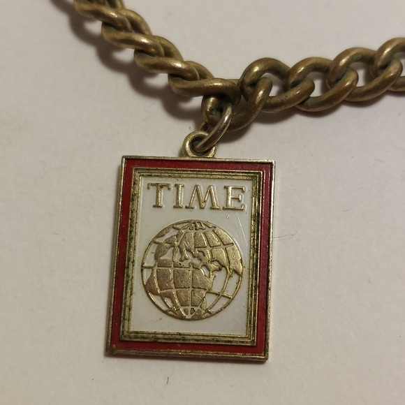 UNAVAILABLE - Picture 2 of 13